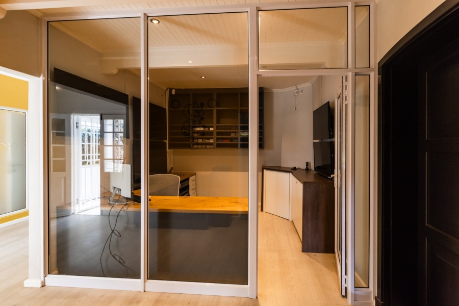 To Let commercial Property for Rent in Charlo Eastern Cape